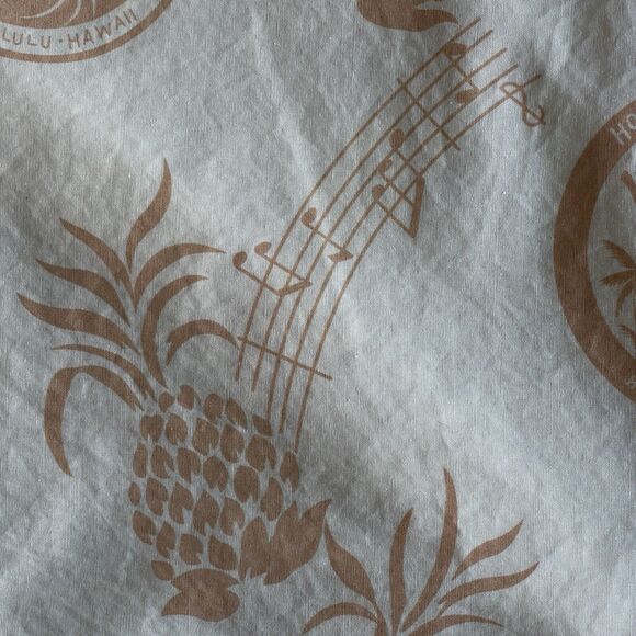 Hawaiian Togs Mens Shirt Extra Large XL Button Up Cotton Camp Shirt Guitar Luau - Picture 4 of 11